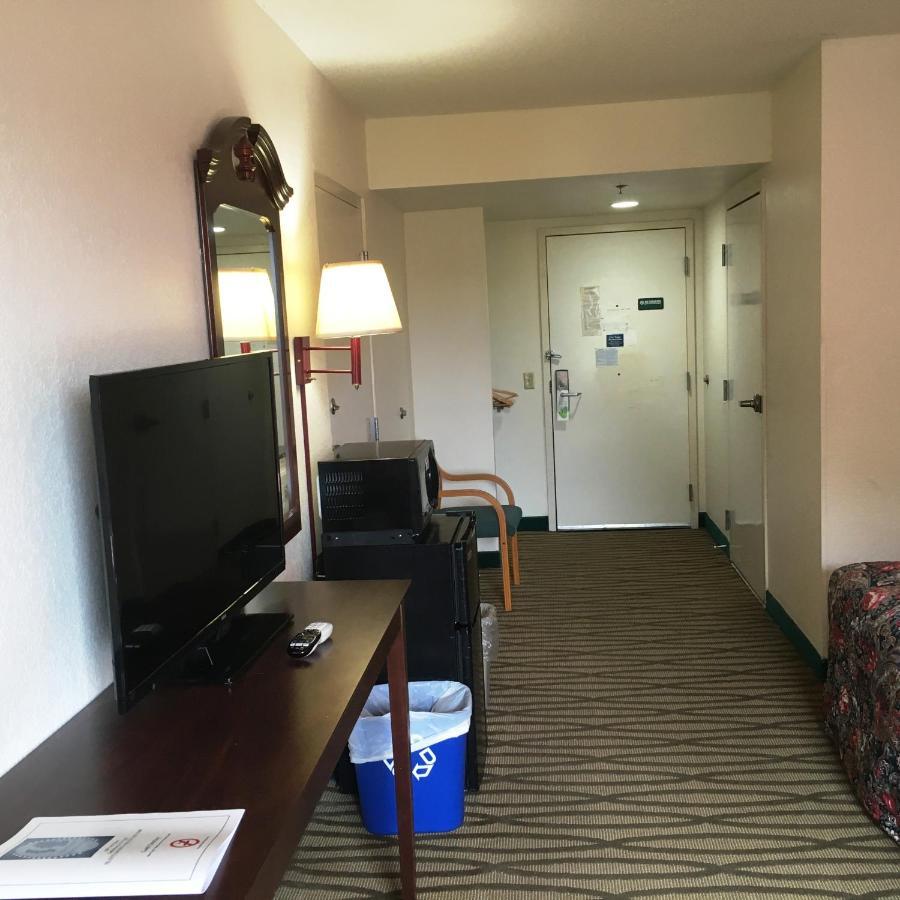 President Inn & Suites Gettysburg Bagian luar foto